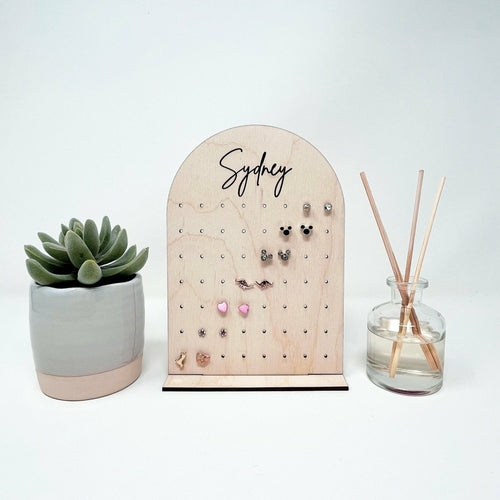 Présentoir à boucles d'oreilles personnalisé en bois
